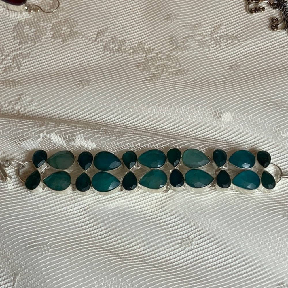 Elegant Silver and Green Bracelet